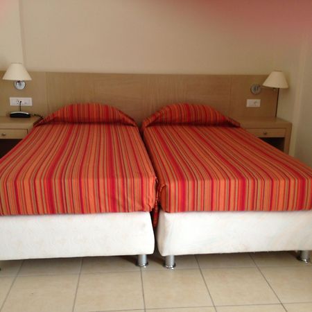 Anita Aparthotel Ялиссос Экстерьер фото